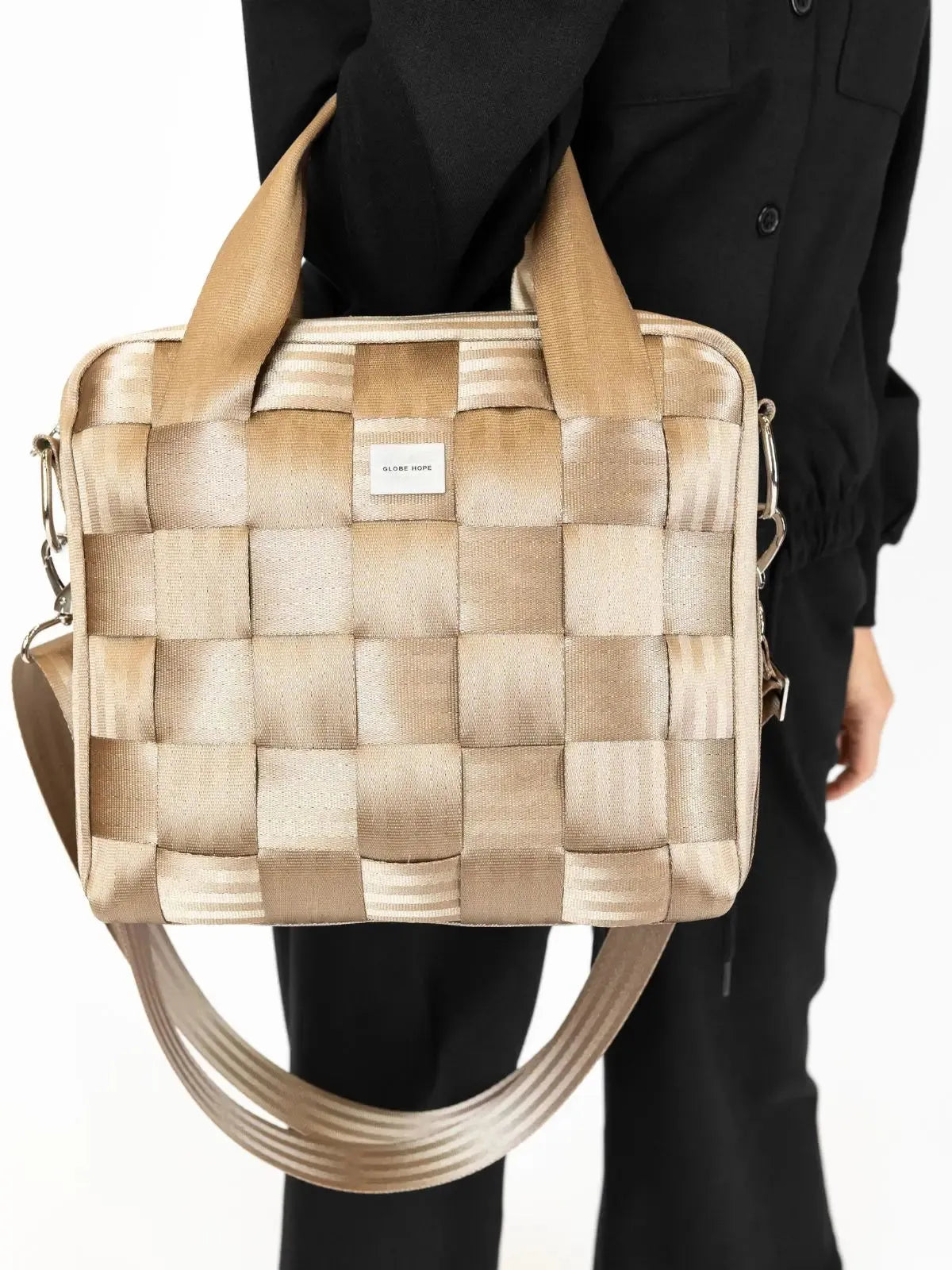 HALLA laukku, beige Globe Hope